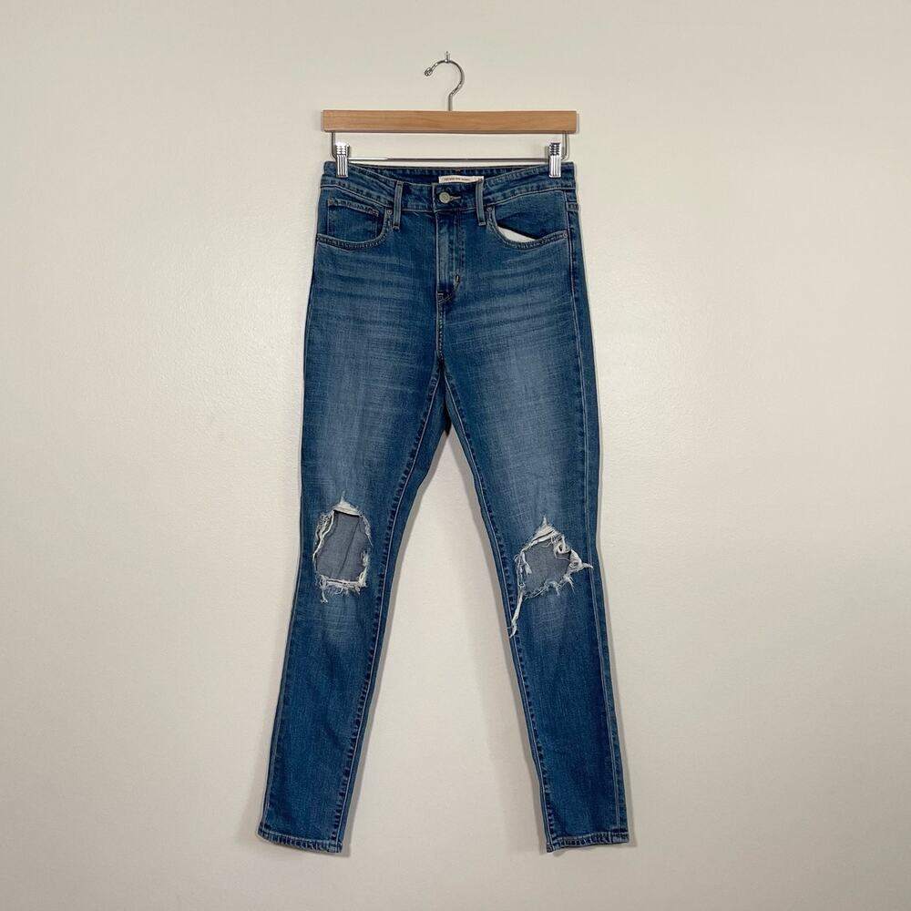 Levi • 721 High Rise Skinny Distressed Ripped Jeans